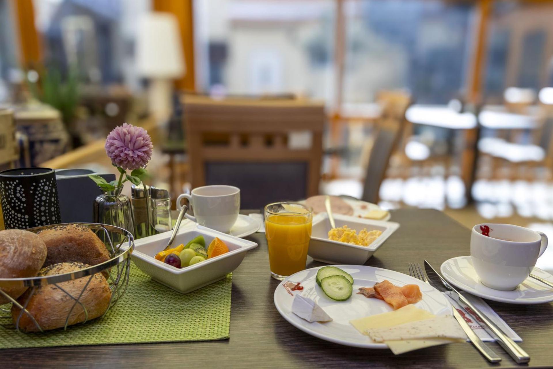 Apartmenthaus Burgenheimat In Rhens Bei Koblenz ภายนอก รูปภาพ
