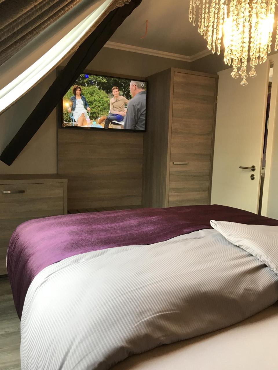 Apartmenthaus Burgenheimat In Rhens Bei Koblenz ภายนอก รูปภาพ