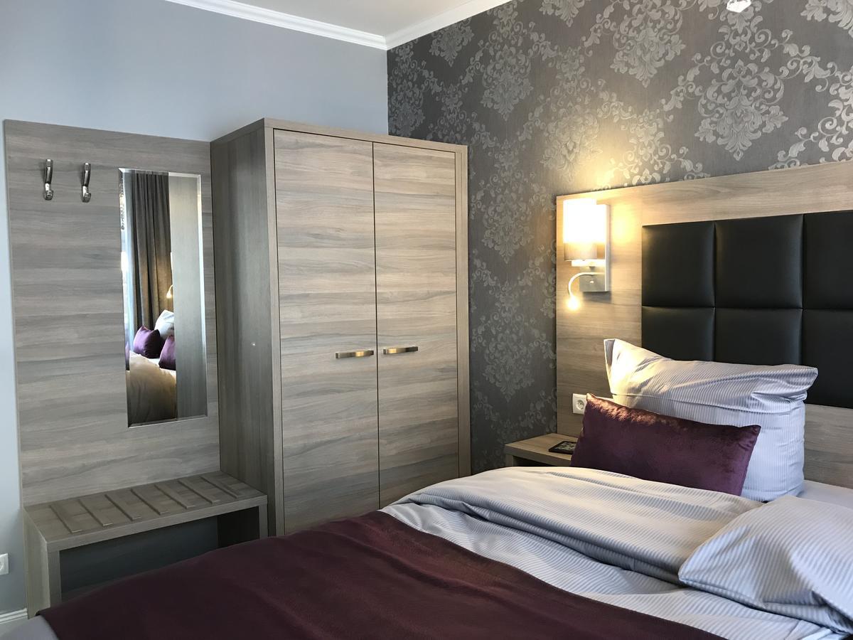 Apartmenthaus Burgenheimat In Rhens Bei Koblenz ภายนอก รูปภาพ