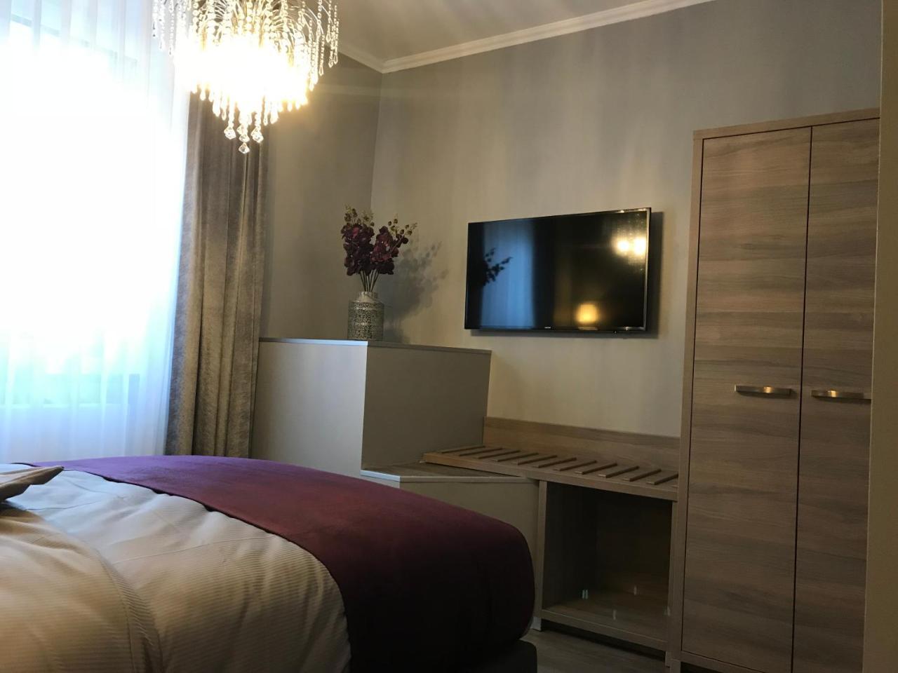Apartmenthaus Burgenheimat In Rhens Bei Koblenz ภายนอก รูปภาพ